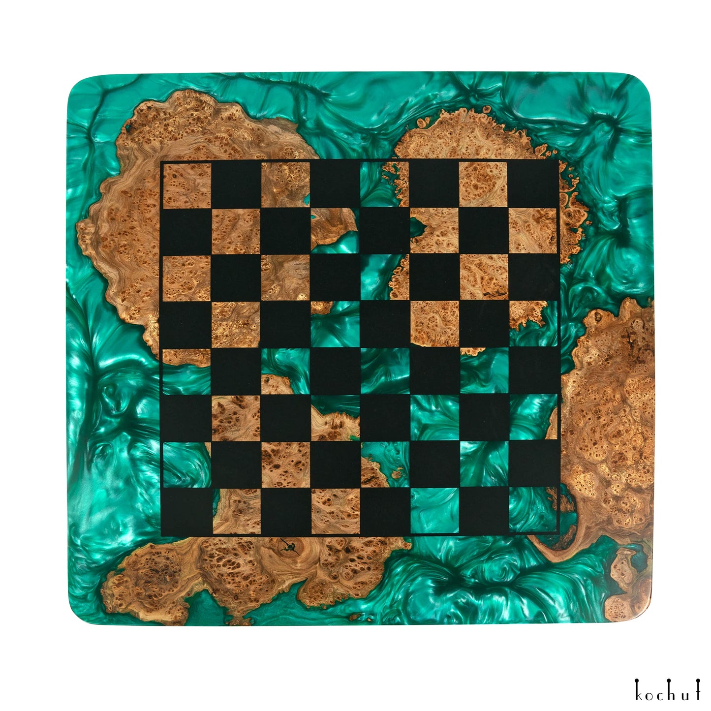 Königsangriff — Schach-Kaffeetisch aus Holz und Epoxidharz