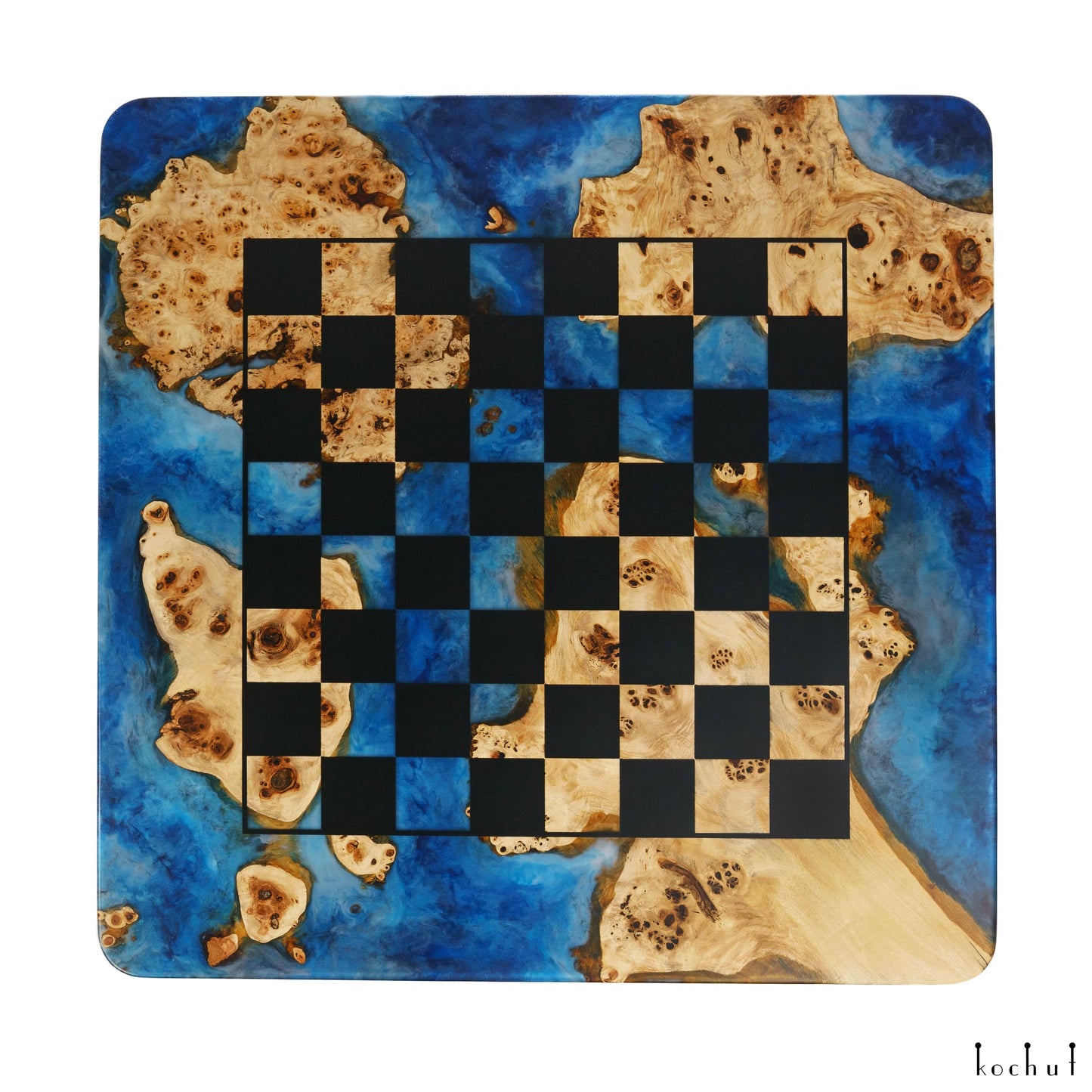 Sizilianischer Gambit — Schach-Kaffeetisch aus Holz und Epoxidharz