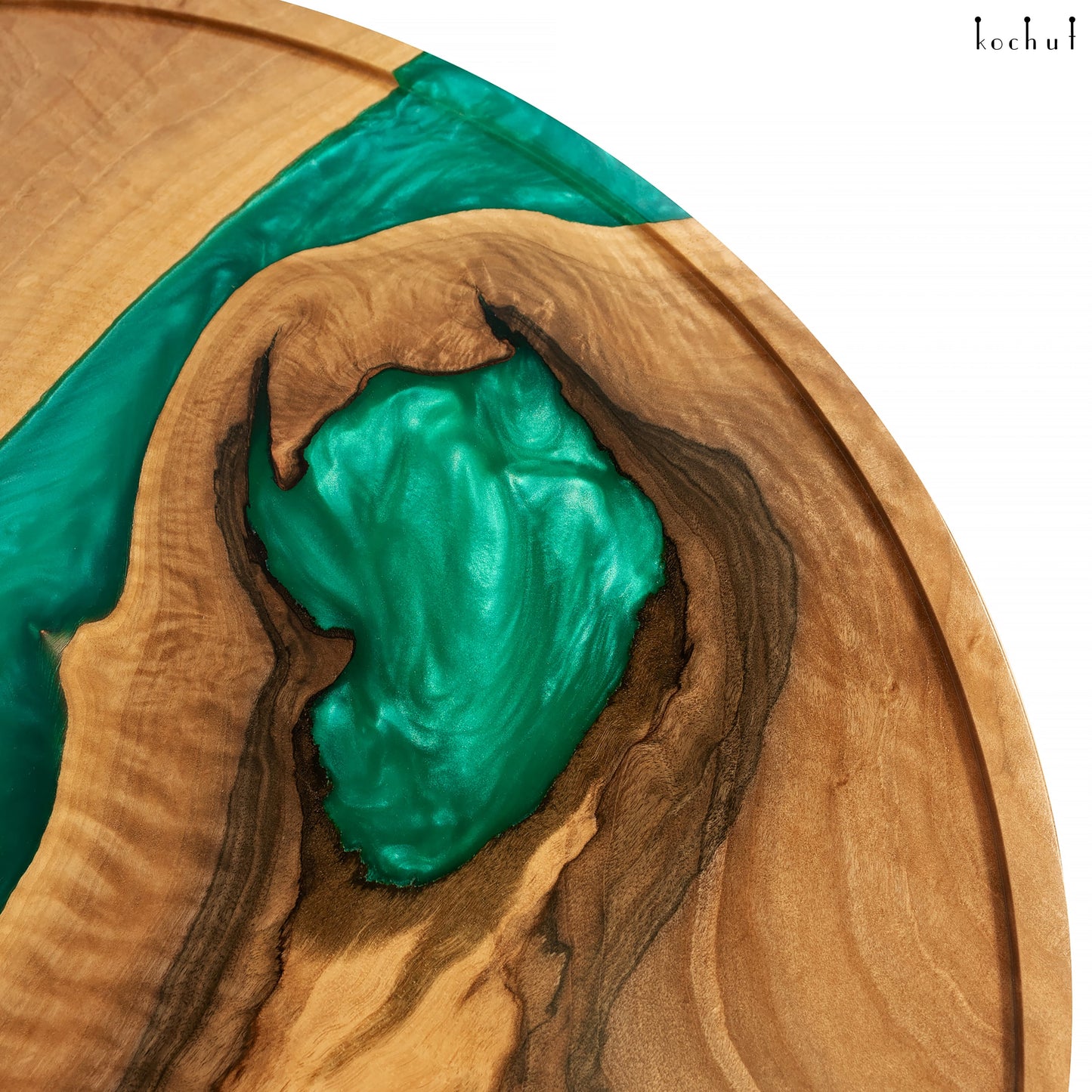 Taira. Jade-Horizont — Holz- und Epoxidharz-Couchtische