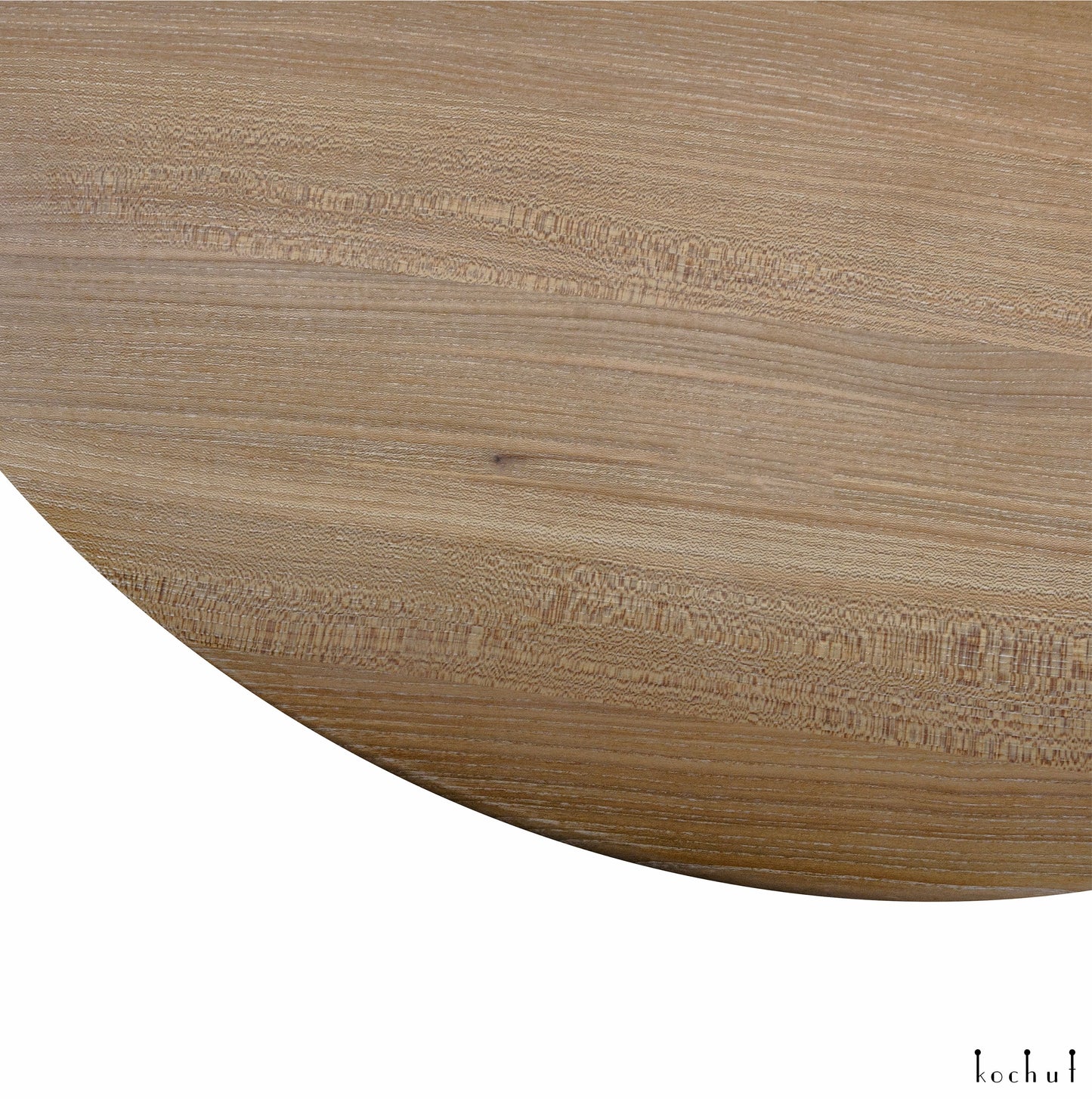 Illusium — Holztisch für den Essbereich