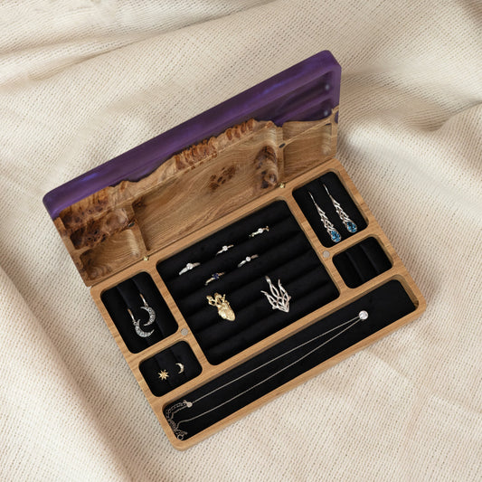 Ornament. Amethyst — Holz- und Epoxidharz-Schmuckkästchen (Maxi-Größe)