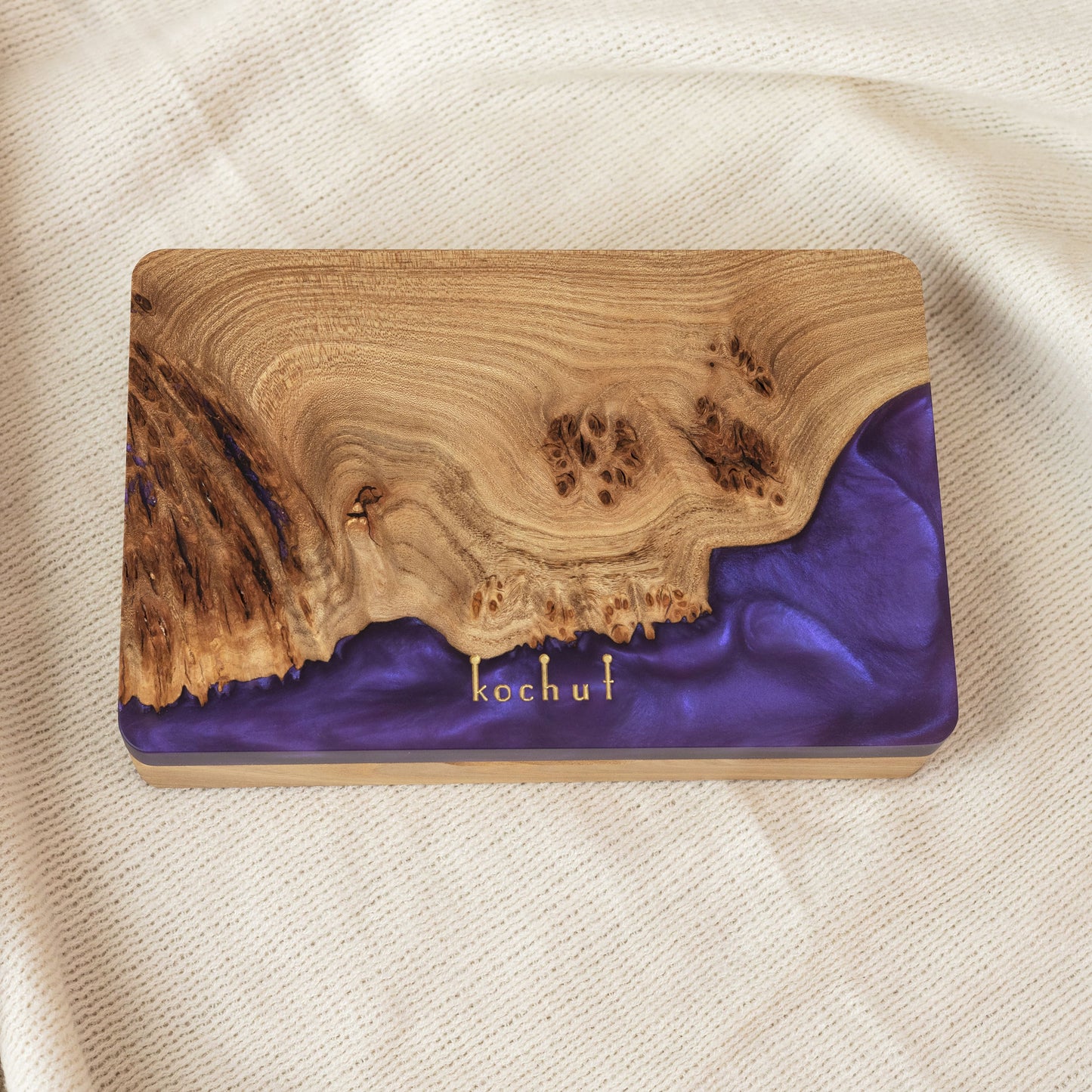 Ornament. Amethyst — Holz- und Epoxidharz-Schmuckkästchen (Maxi-Größe)