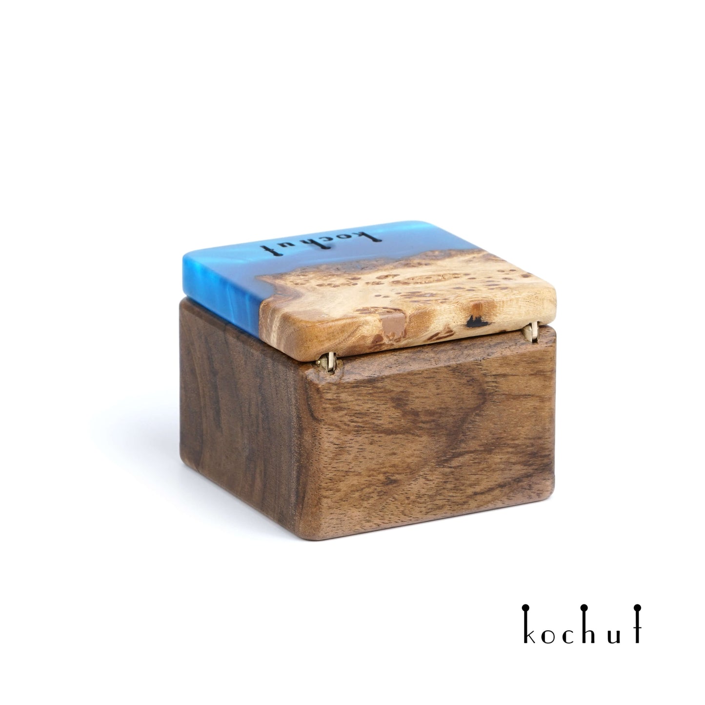Quadrum — Schmuckkästchen aus Walnuss, Olive und blauer Epoxidharz