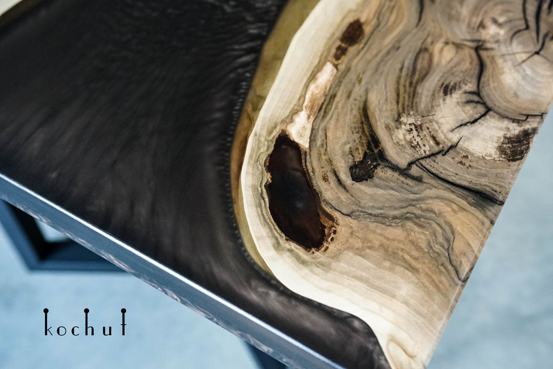 Armagnac — Esstisch aus Holz und Epoxidharz